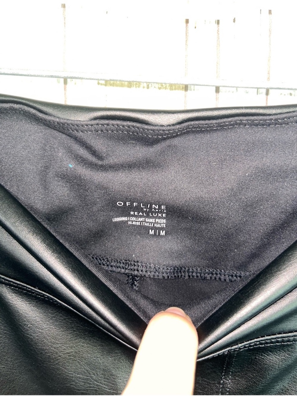 Aerie OFFLINE Real Luxe Faux Leather Leggings Black High Rise NWT Medium - Picture 6 of 7